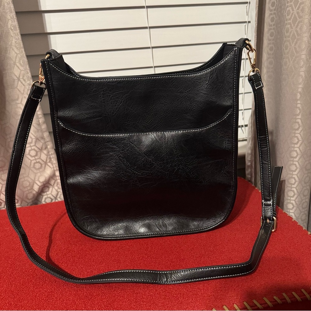Cato Elegant Black Shoulder Bag
